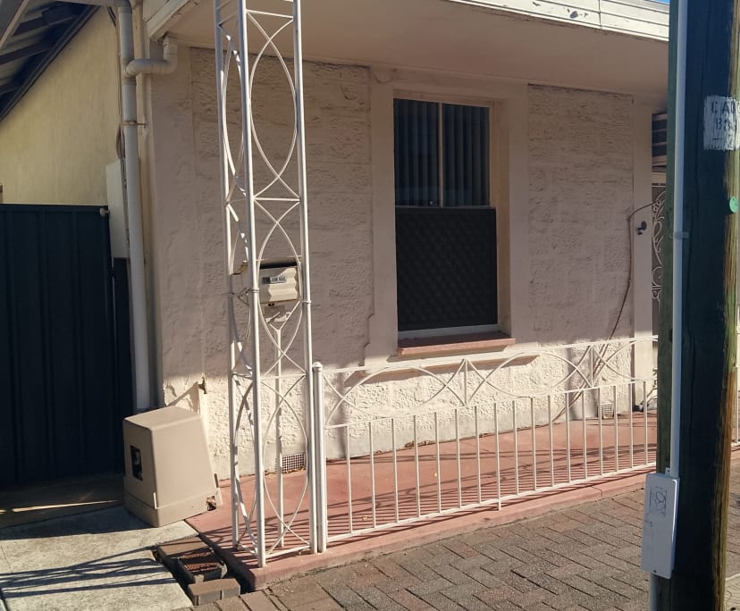 Unfurnished room in a share house