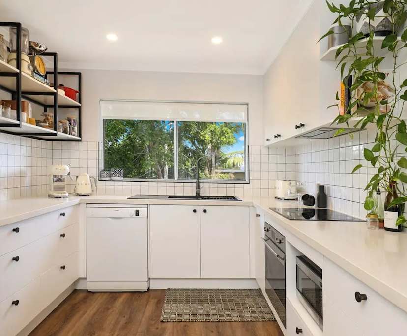Unfurnished room in a flatshare