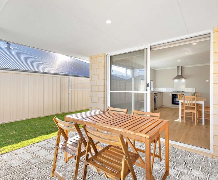 $330, Share-house, 5 bathrooms, Two Rocks WA 6037