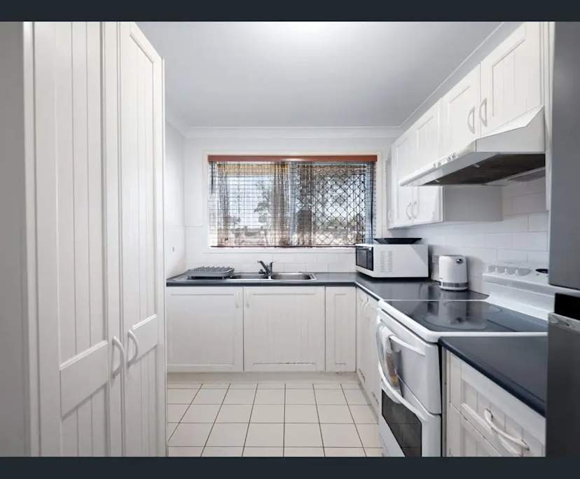 Room in a share house