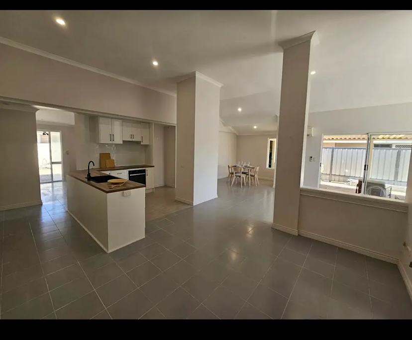 $320, Share-house, 4 bathrooms, Eden Hill WA 6054