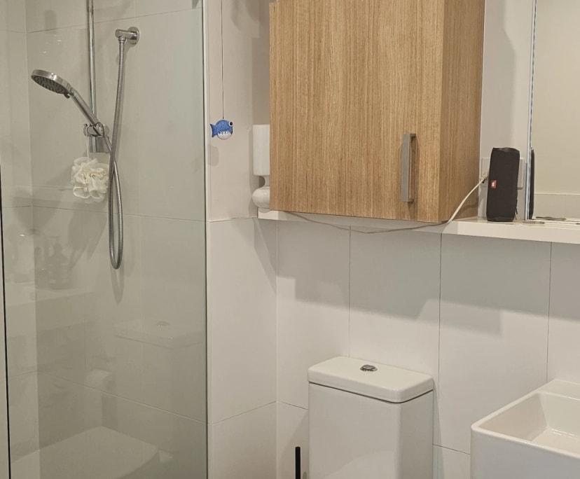 $660, 1-bed, 1 bathroom, Wolli Creek NSW 2205