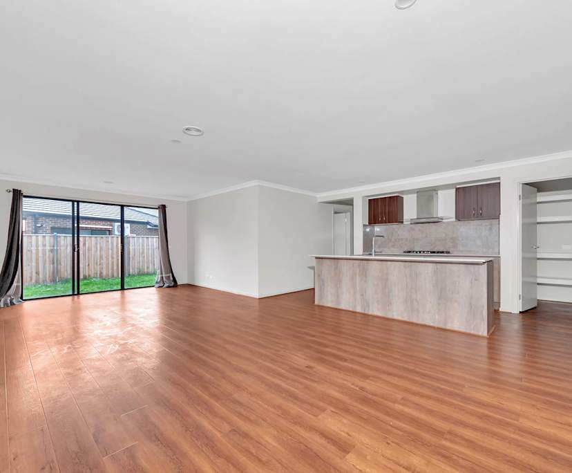 Unfurnished room in a share house