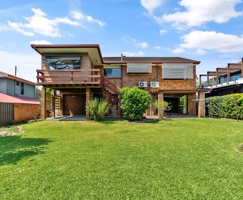 $350, Whole-property, 5 bathrooms, Southport QLD 4215