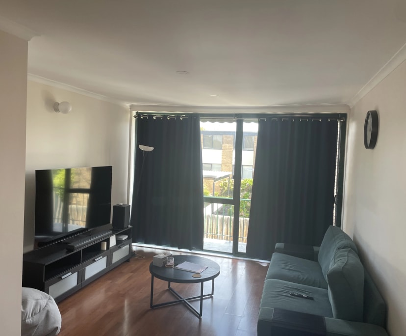 Furnished room in a flatshare