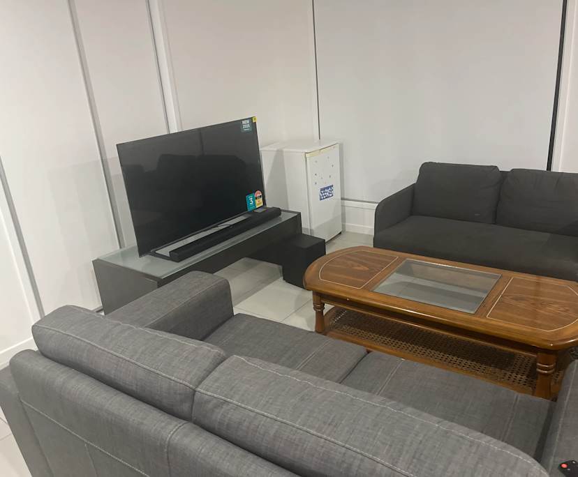 Room in a share house