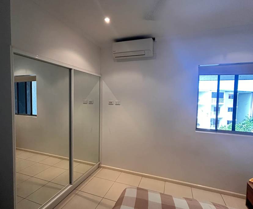 Furnished room in a flatshare