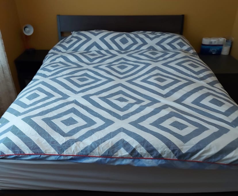 Furnished room in a share house