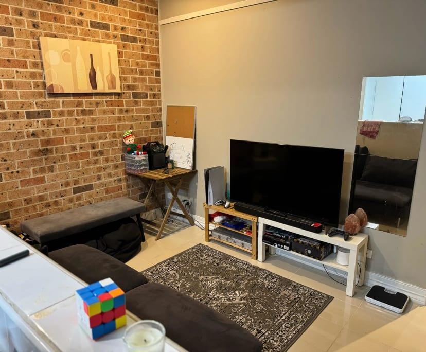 Room in a share house