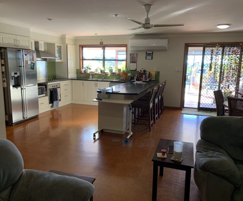 $320, Share-house, 5 bathrooms, Mudgeeraba QLD 4213