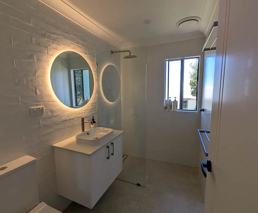 Furnished room in a share house