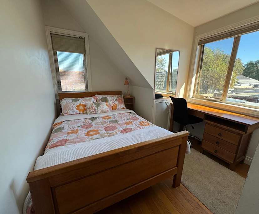 Furnished room in a share house