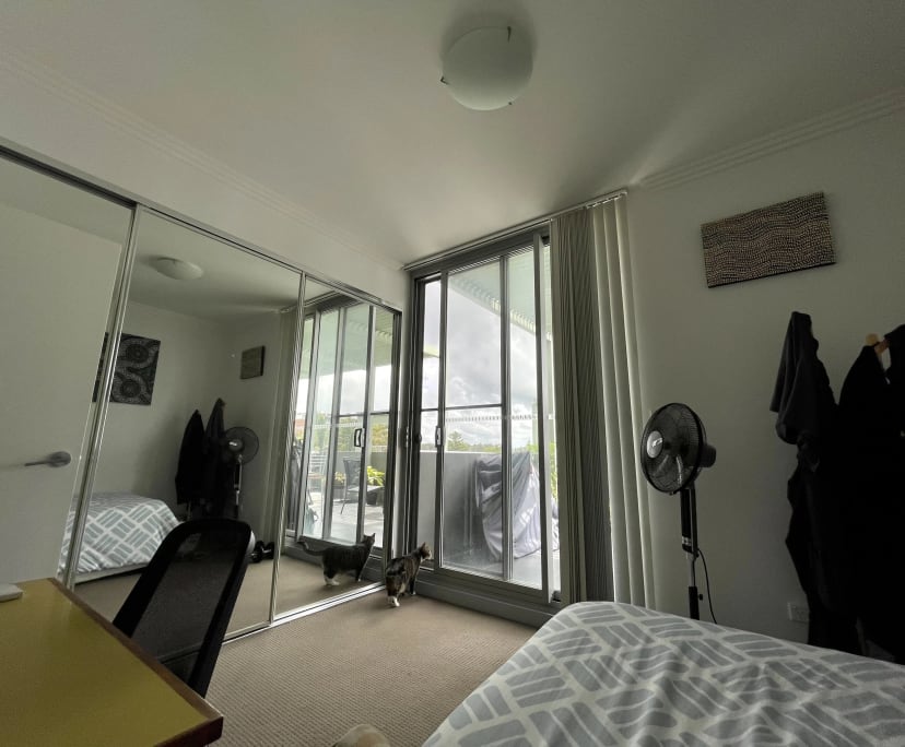 Unfurnished room with own bathroom