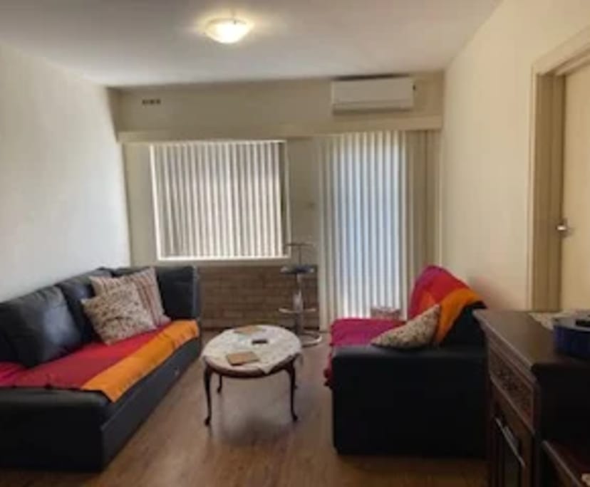 Furnished room in a flatshare