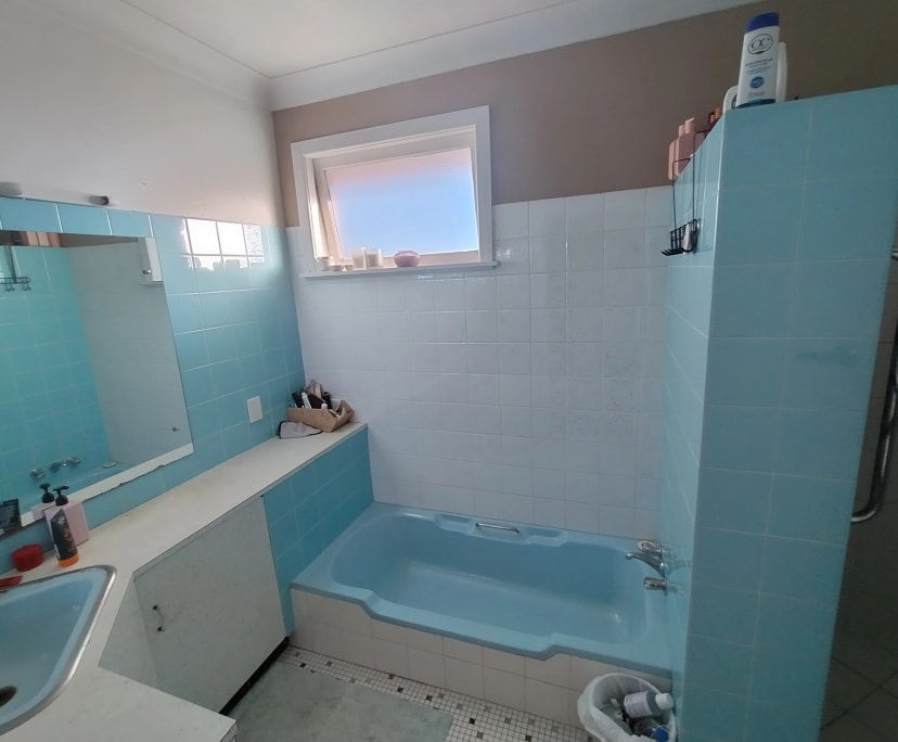 Unfurnished room in a share house