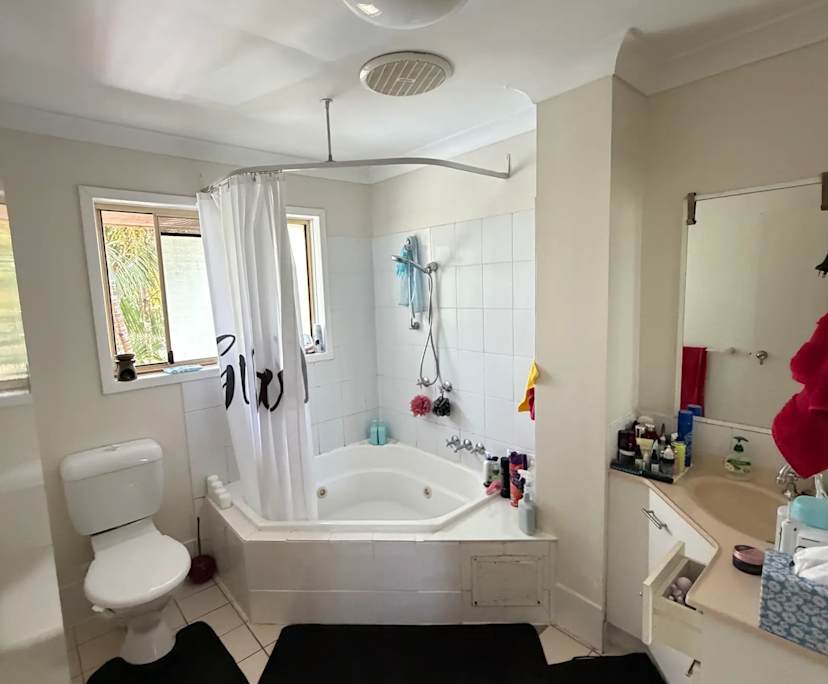 $375, Share-house, 2 bathrooms, Southport QLD 4215