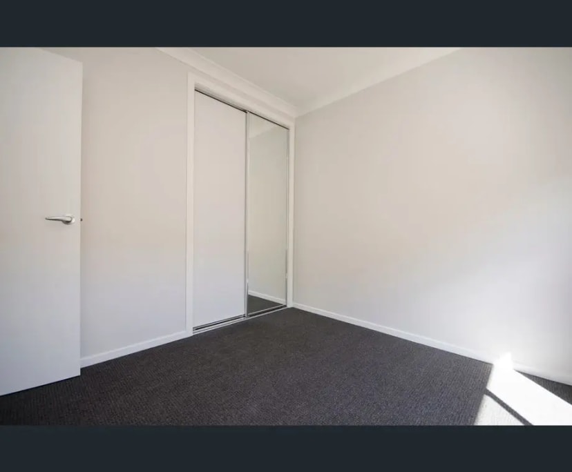 Unfurnished room in a share house