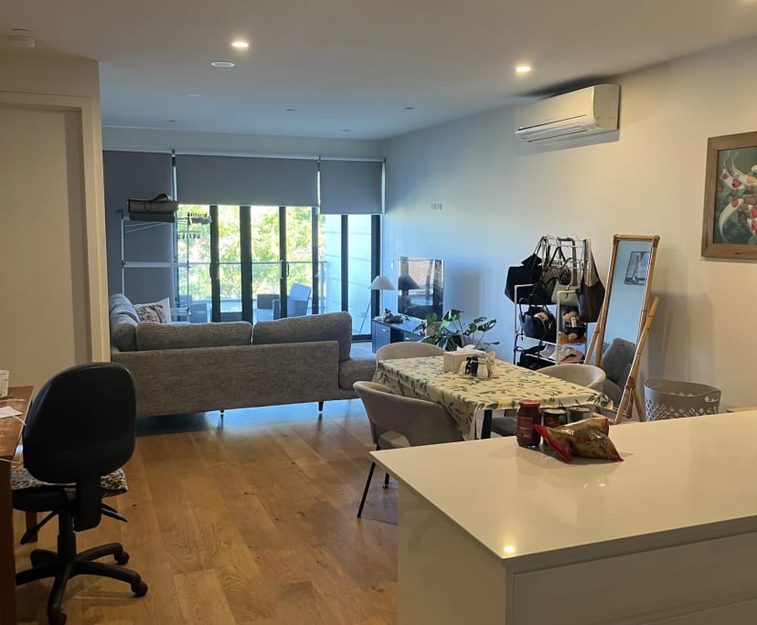 Unfurnished room with own bathroom