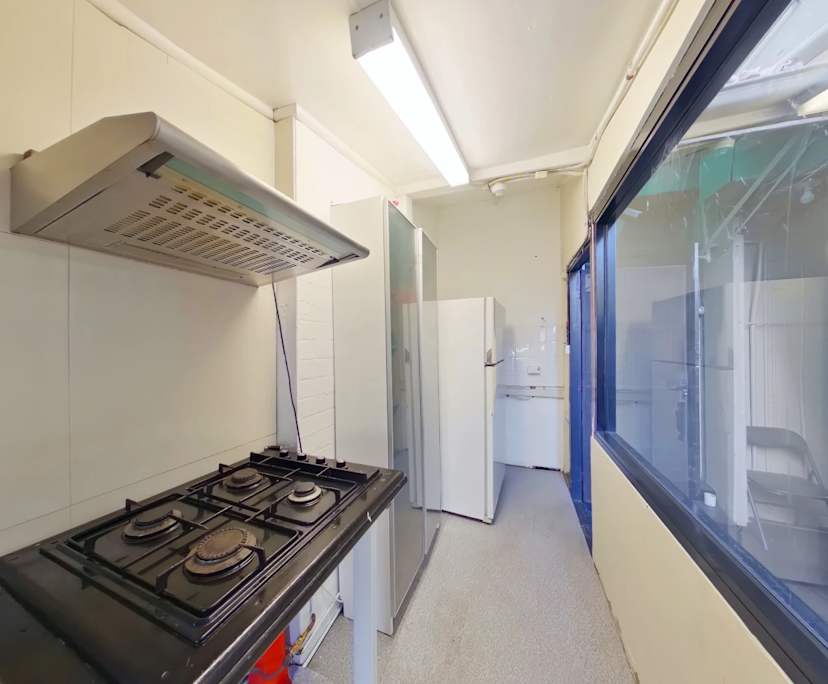 $350, Share-house, 6 bathrooms, Darlinghurst NSW 2010