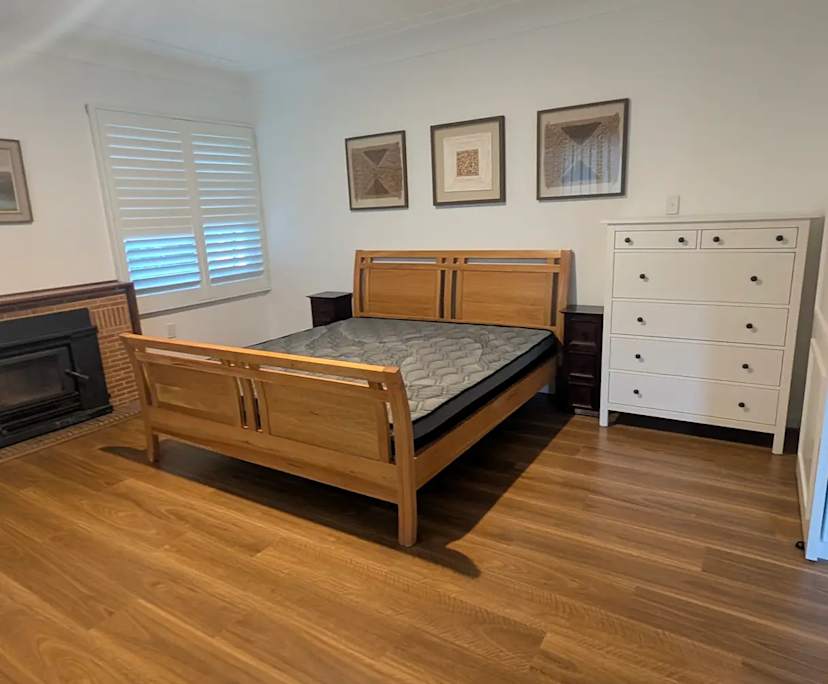 Furnished room in a share house
