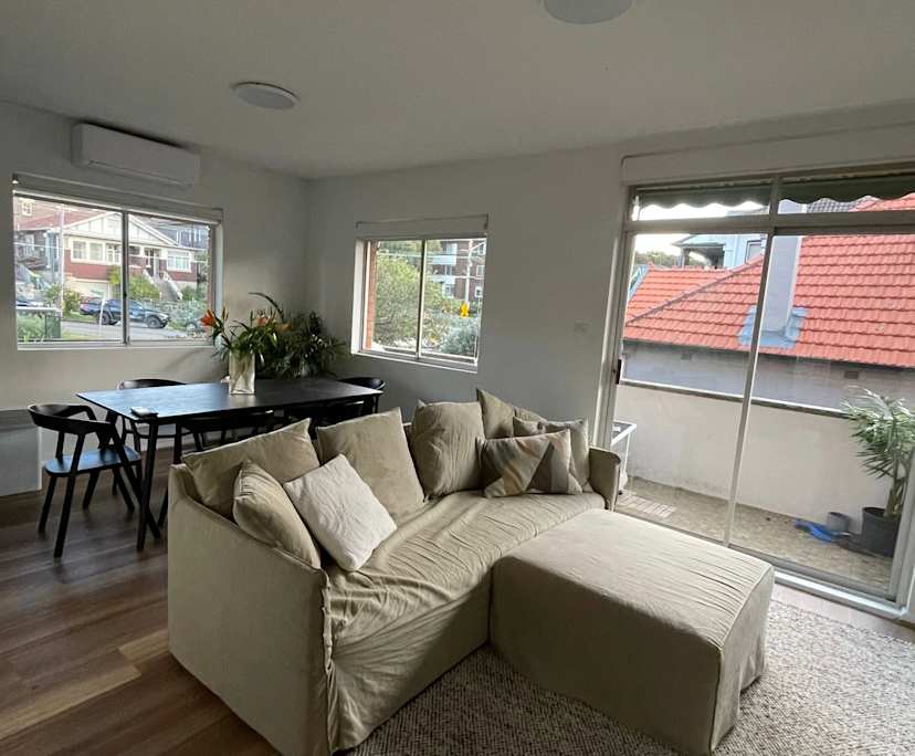 Whole property with 2 rooms for rent