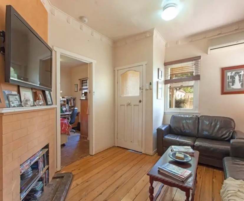 Whole property with 3 rooms for rent