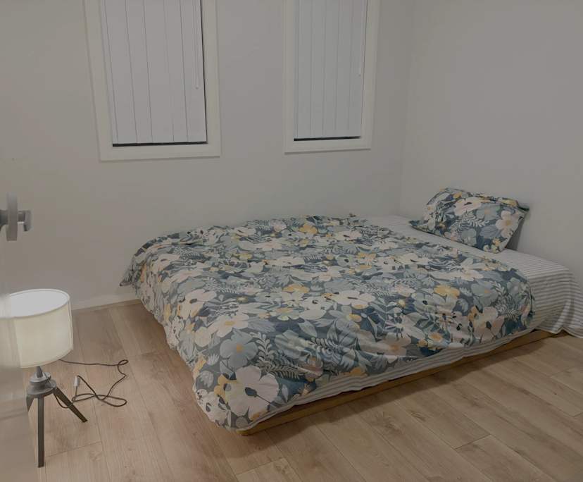 Furnished room in a share house