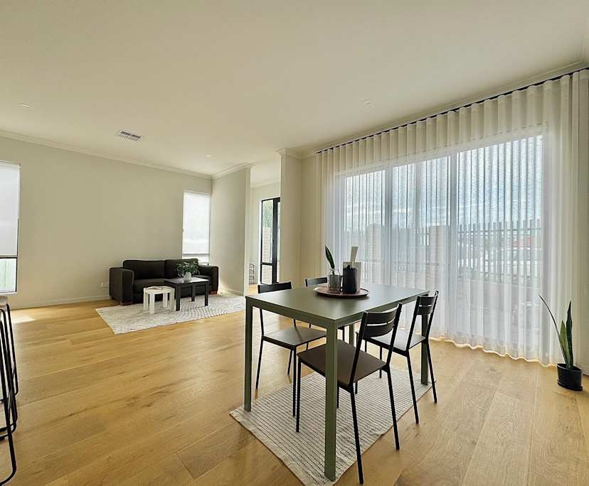 Room in a share house