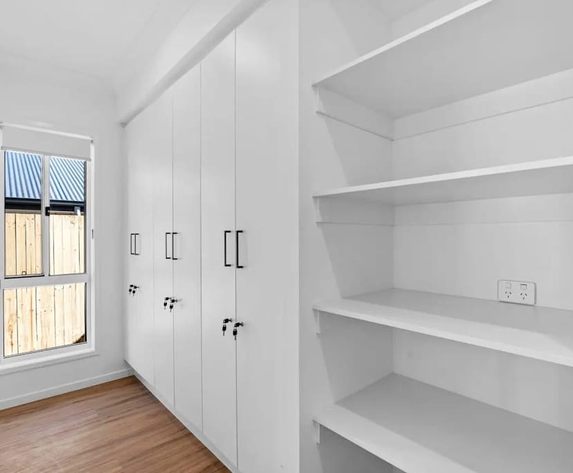 $310, Share-house, 3 bathrooms, Redbank Plains QLD 4301