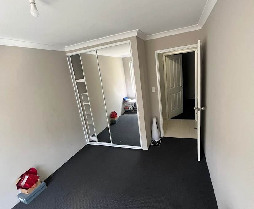 Unfurnished room in a share house