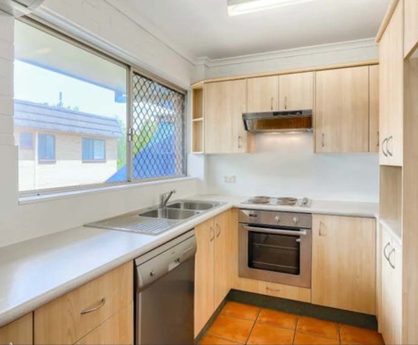 Unfurnished room with own bathroom