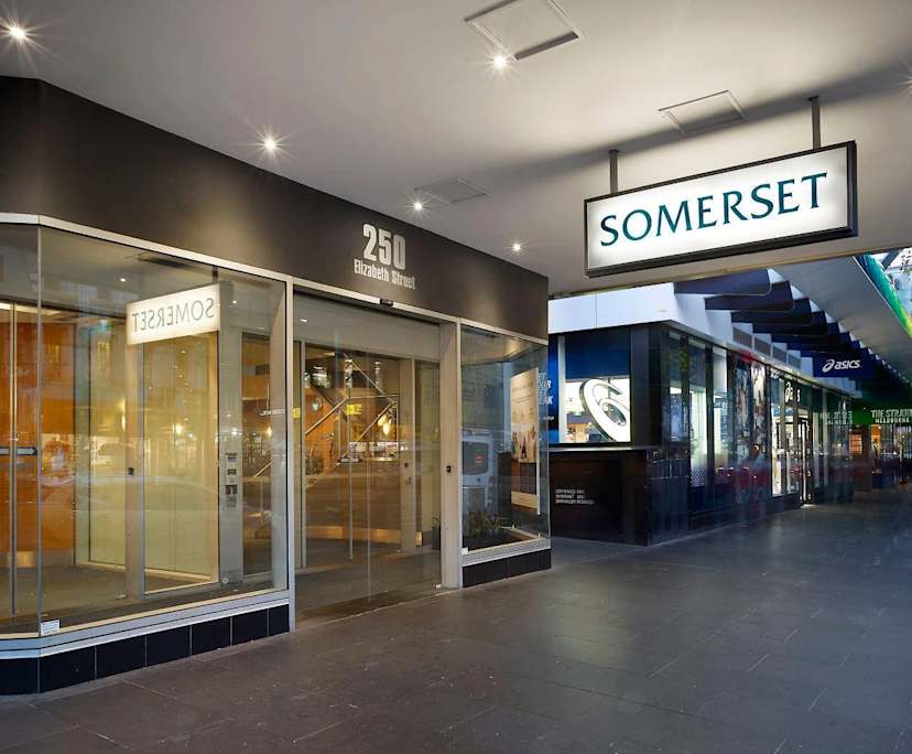 $770, 1-bed, 1 bathroom, Melbourne VIC 3000