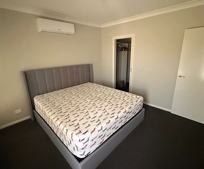 $375, Share-house, 4 bathrooms, Officer VIC 3809