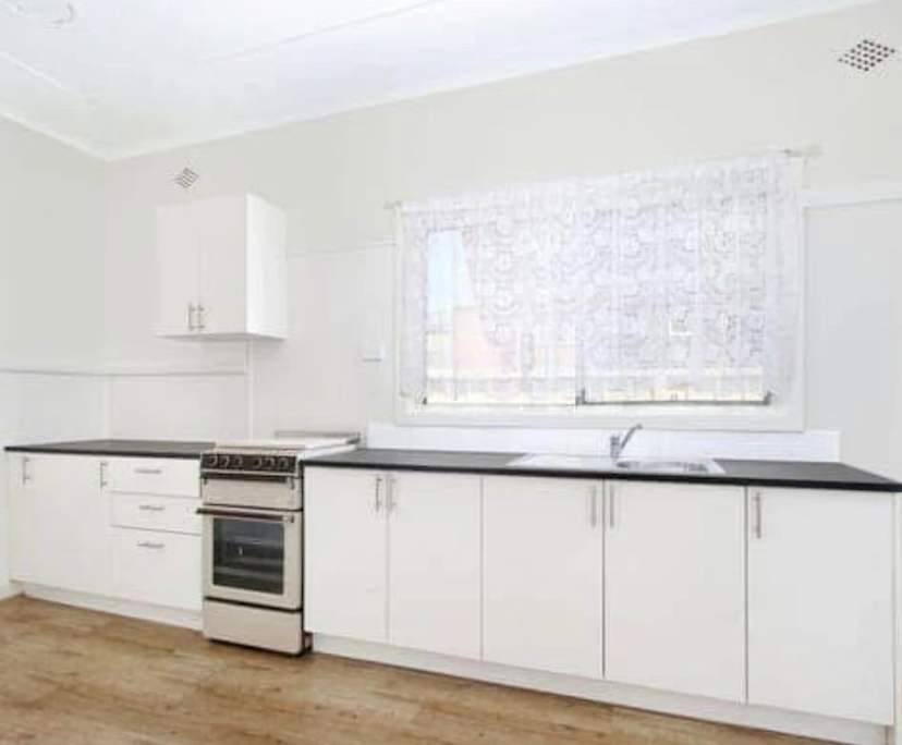 Unfurnished room in a share house