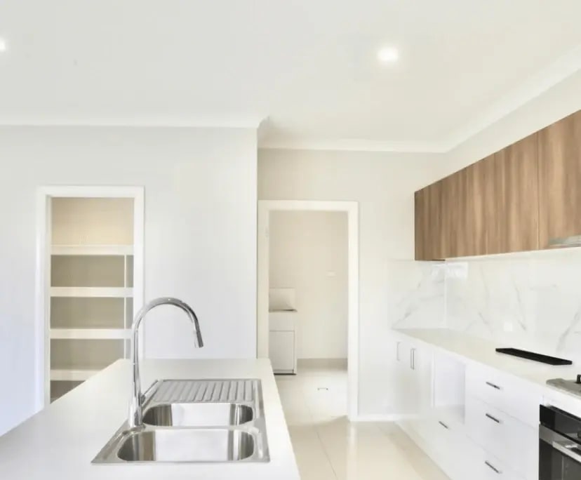 Room for Rent in Rouse Hill, Sydney 290, Furnishe...