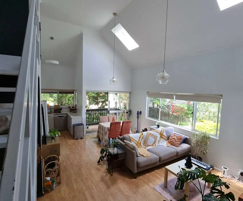 Unfurnished room in a flatshare