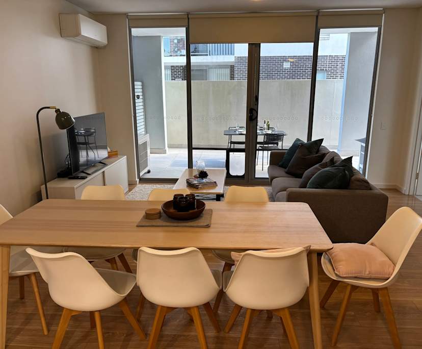 Unfurnished room in a flatshare