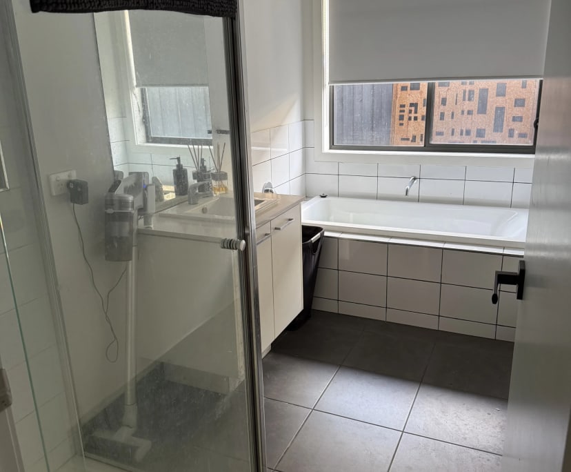 Unfurnished room in a share house