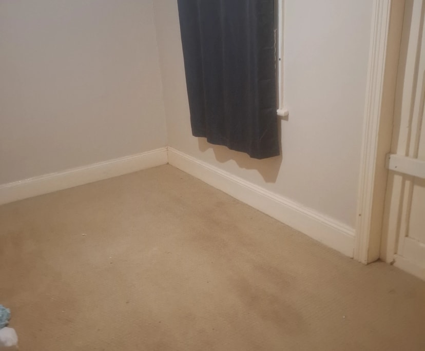 Unfurnished room in a share house