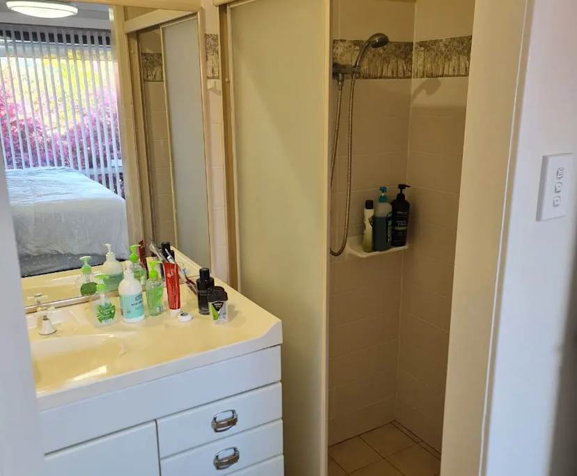 $350, Share-house, 3 bathrooms, Tumbi Umbi NSW 2261
