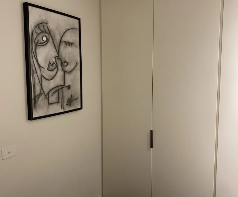 Furnished room in a flatshare