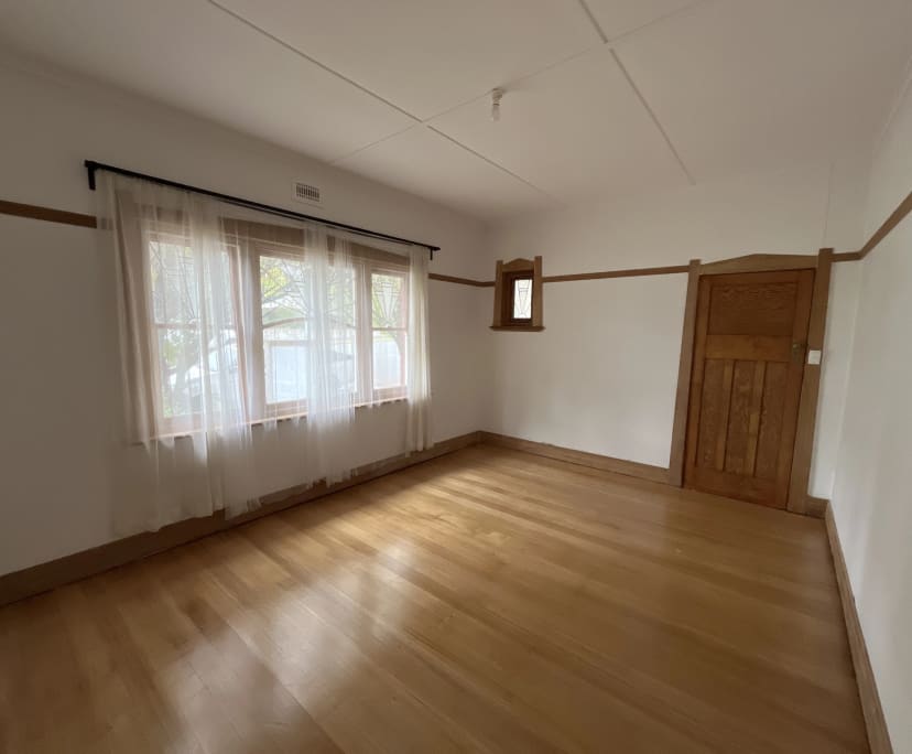 Unfurnished room in a share house