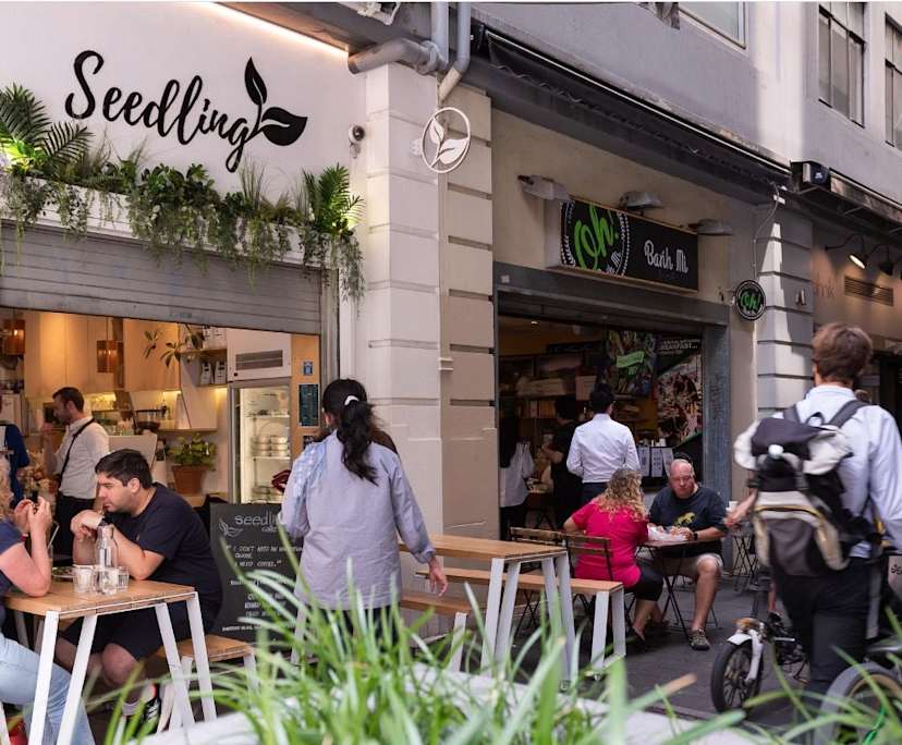 $725, 1-bed, 1 bathroom, Melbourne VIC 3004