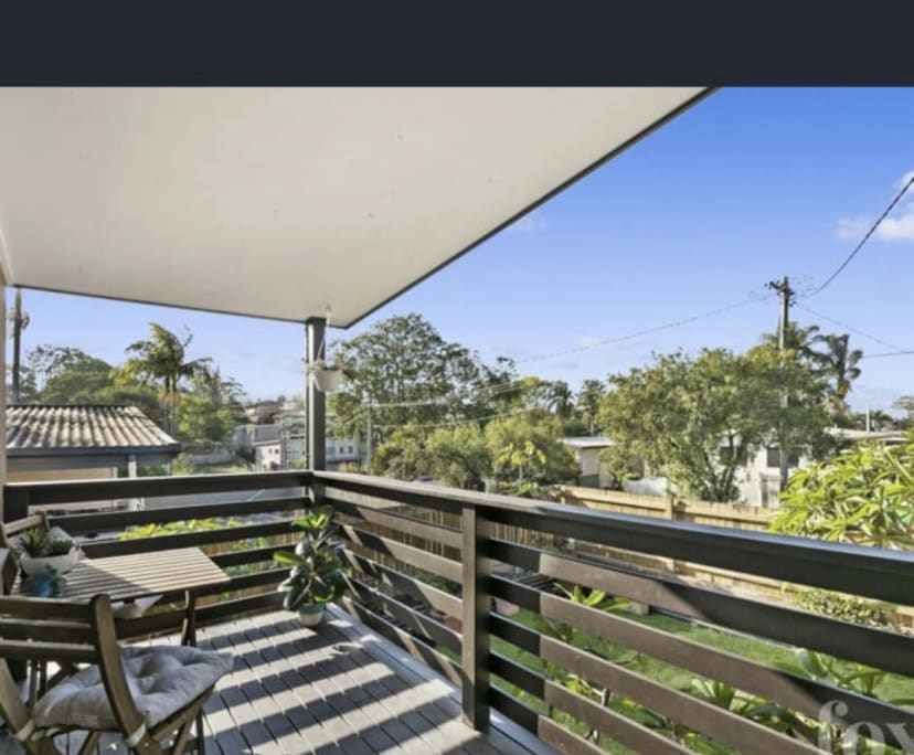 $380, Homestay, 3 bathrooms, Southport QLD 4215