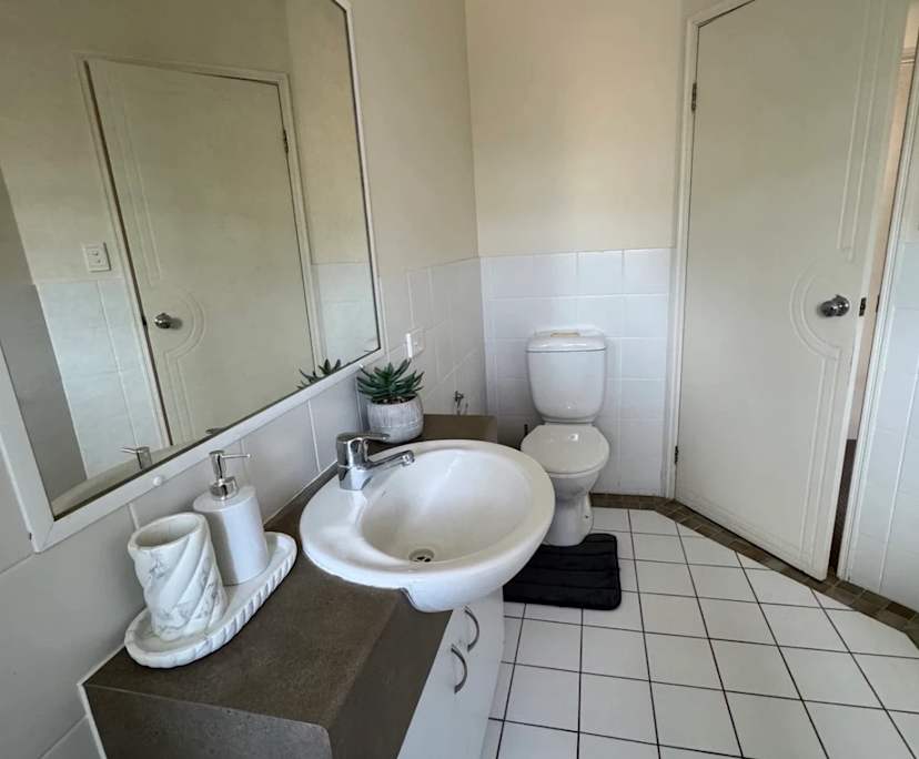 $400, Share-house, 3 bathrooms, Coorparoo QLD 4151