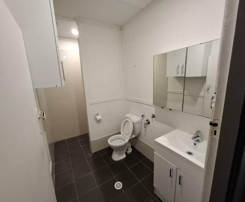$275, Share-house, 2 bathrooms, Marks Point NSW 2280