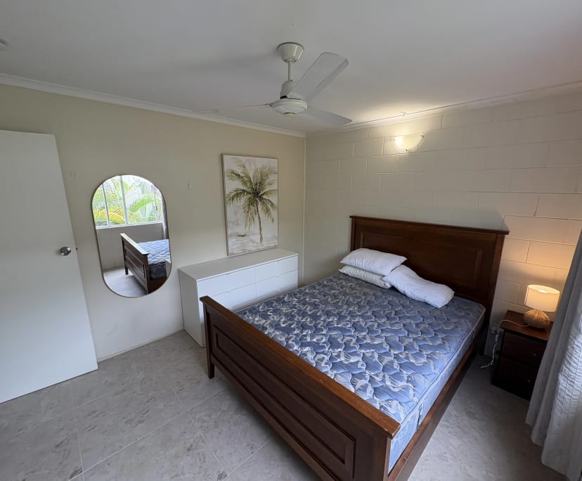 Furnished room in a flatshare