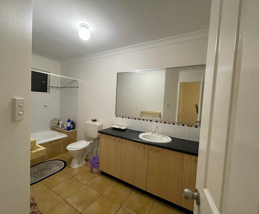 $265, Share-house, 3 bathrooms, Eight Mile Plains QLD 4113