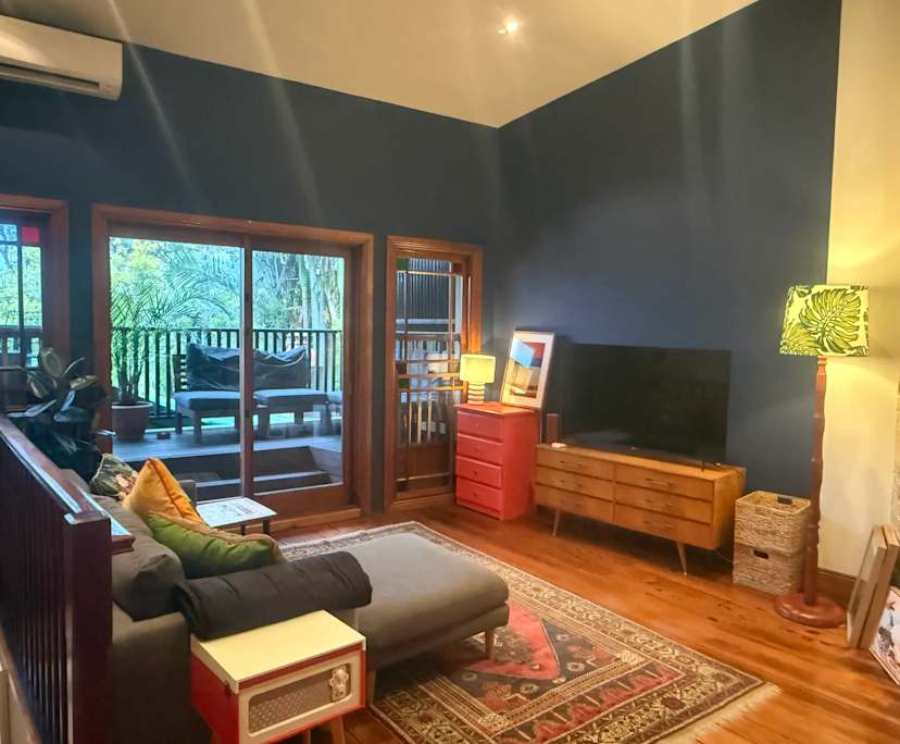 $445, Flatshare, 2 bathrooms, Newtown NSW 2042