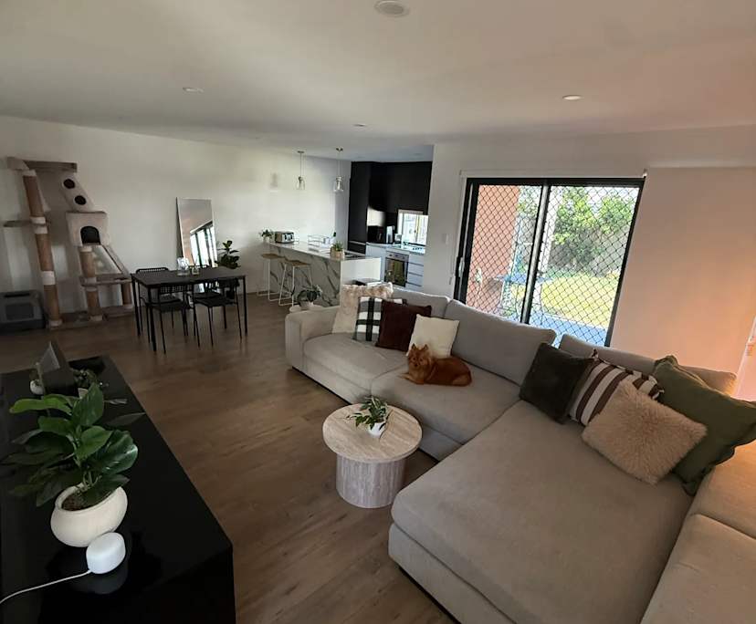 Unfurnished room in a share house